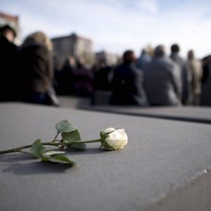 Die Notwendigkeit des Holocaust-Gedenkens – aber wie erinnern? (Audiatur Online)